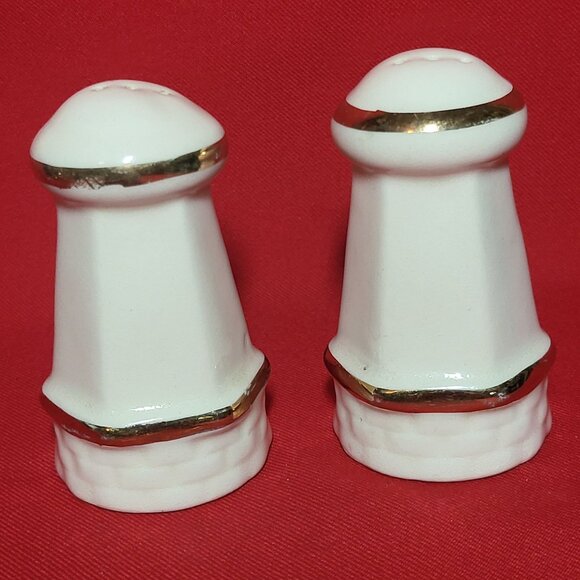 Vintage Lighthouse Salt and Pepper Shaker Gold Trim Set of 2 - Picture 2 of 9